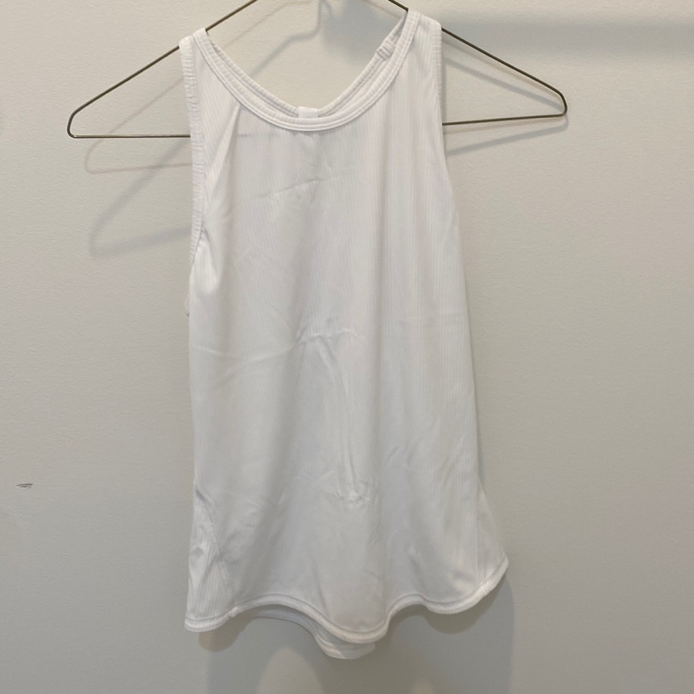 White lululemon tank top size 6